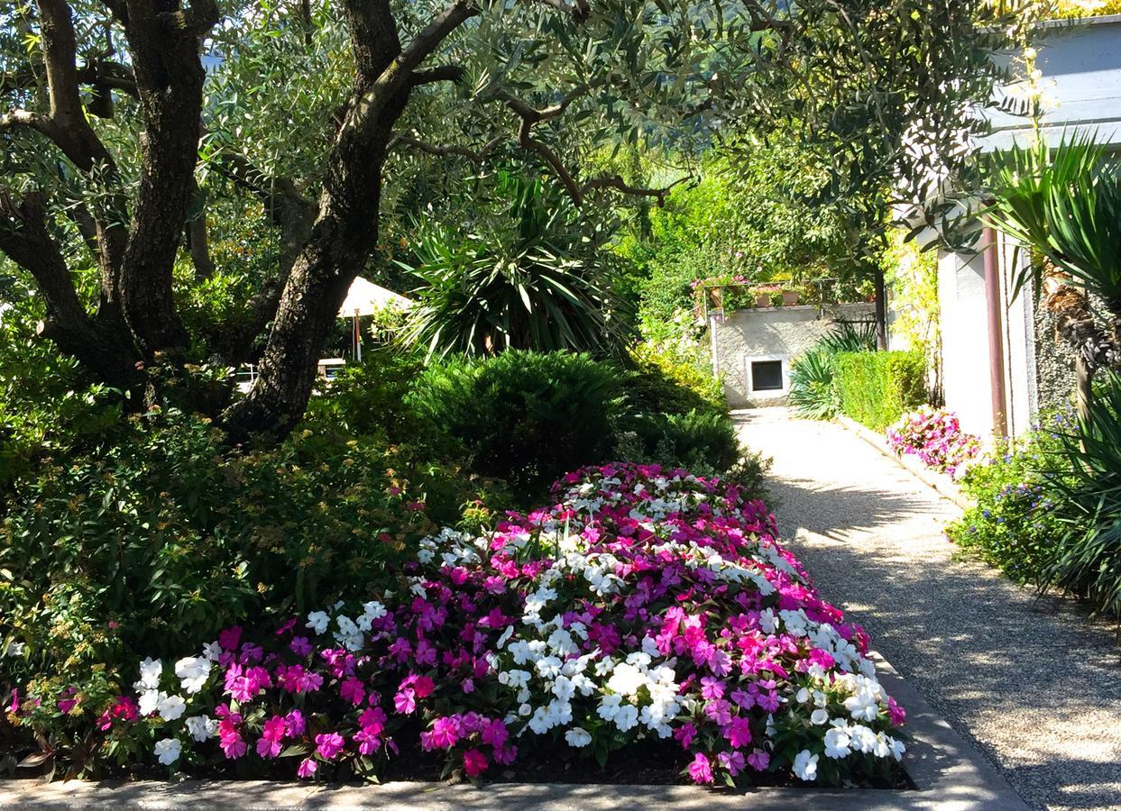 Iris 1 Lago Di Como Apartment Dongo Exterior photo